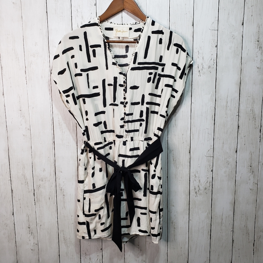 Yumi Kim  Anthropologie Ivory & Black Abstract